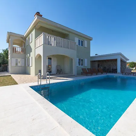 Oasis Villa