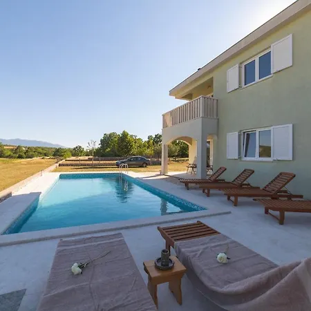 Oasis Villa *