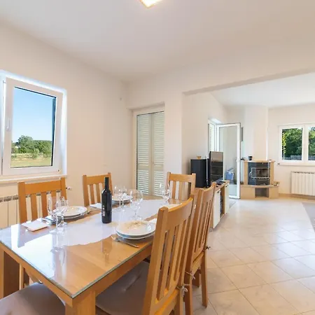 Villa Oasis Lovrec