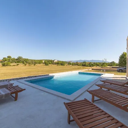 Oasis Vila Lovreć