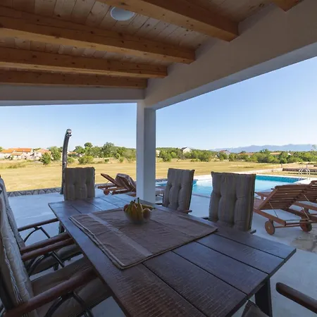 Villa Oasis *